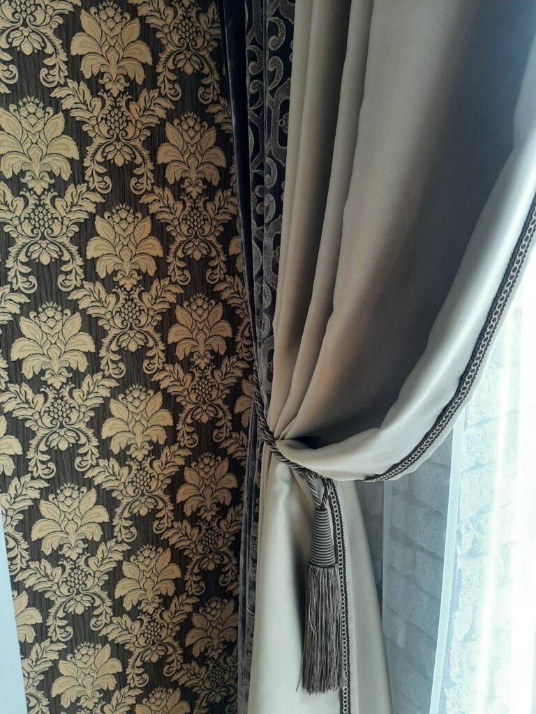 užuolaidos su šilku