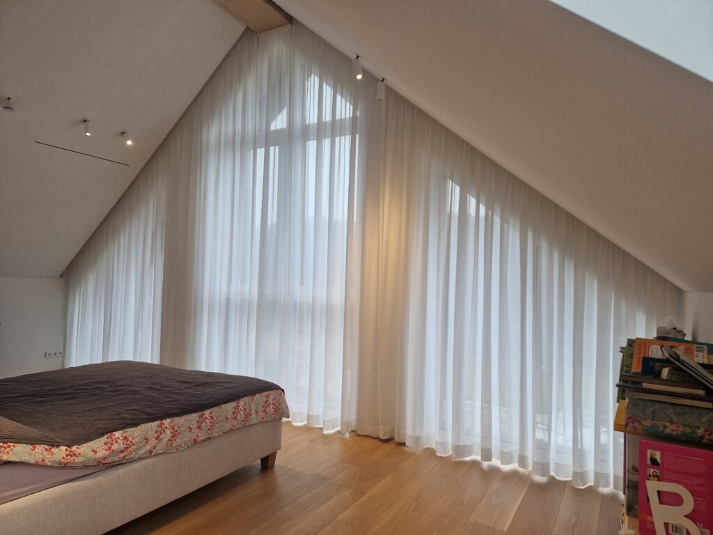 Tarpinės užuolaidos, Aurelija užuolaidų salonas